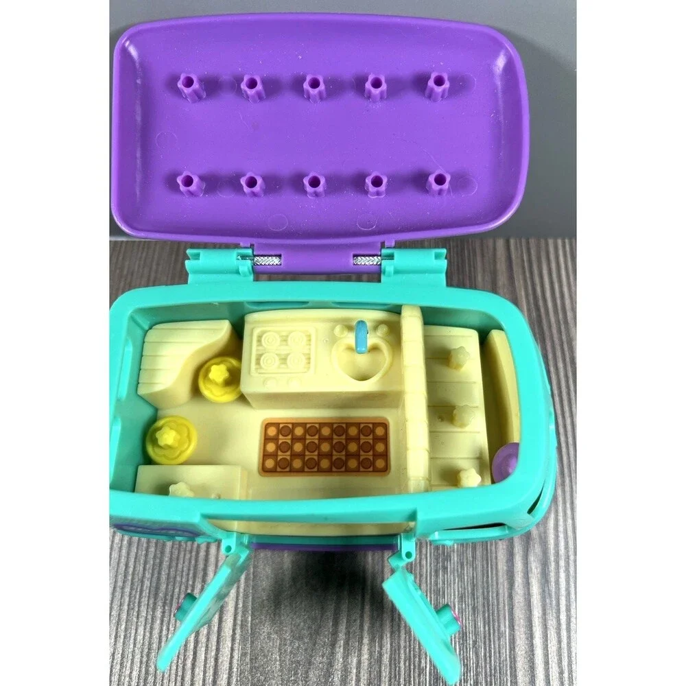Squinkies Camper Van & 9 Squinkies